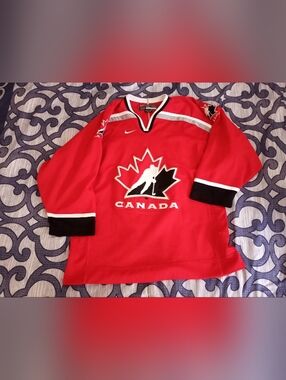 NIKE Team Canada Hockey Jersey